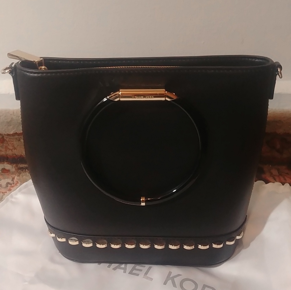 Brand New MK Herron Bucket bag/crossbody.